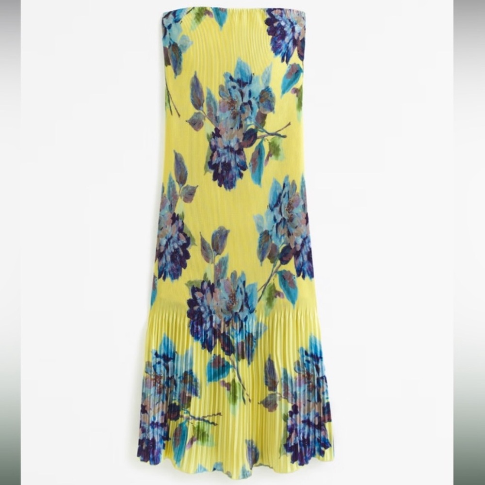 The A&F Giselle Pleat Release Midi Dress